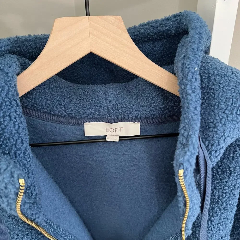 Loft Sherpa Quarter zip Hoodie Jacket Women's size XL Navy & Gold - Picture 3 of 7